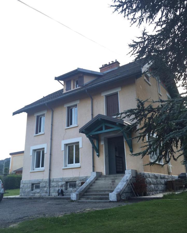 Refuges Sous Les Toits Bed and Breakfast Bourg-Saint-Maurice Exteriör bild