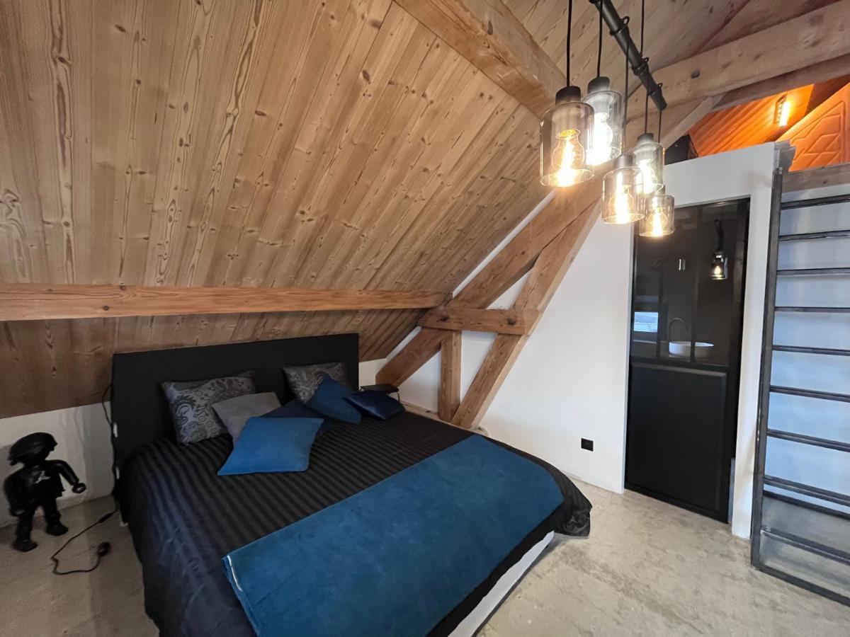 Refuges Sous Les Toits Bed and Breakfast Bourg-Saint-Maurice Exteriör bild